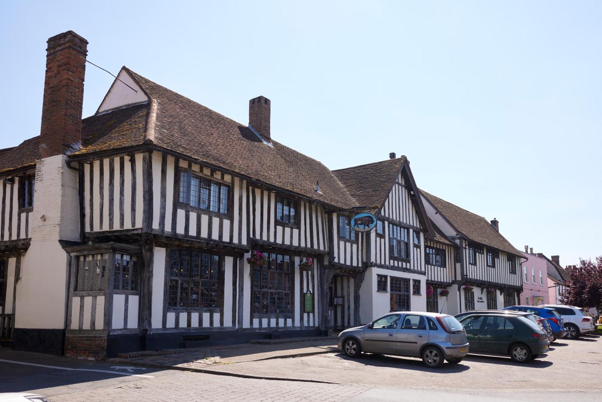 Bull Hotel By Greene King Inns لونغ ميلفورد المظهر الخارجي الصورة
