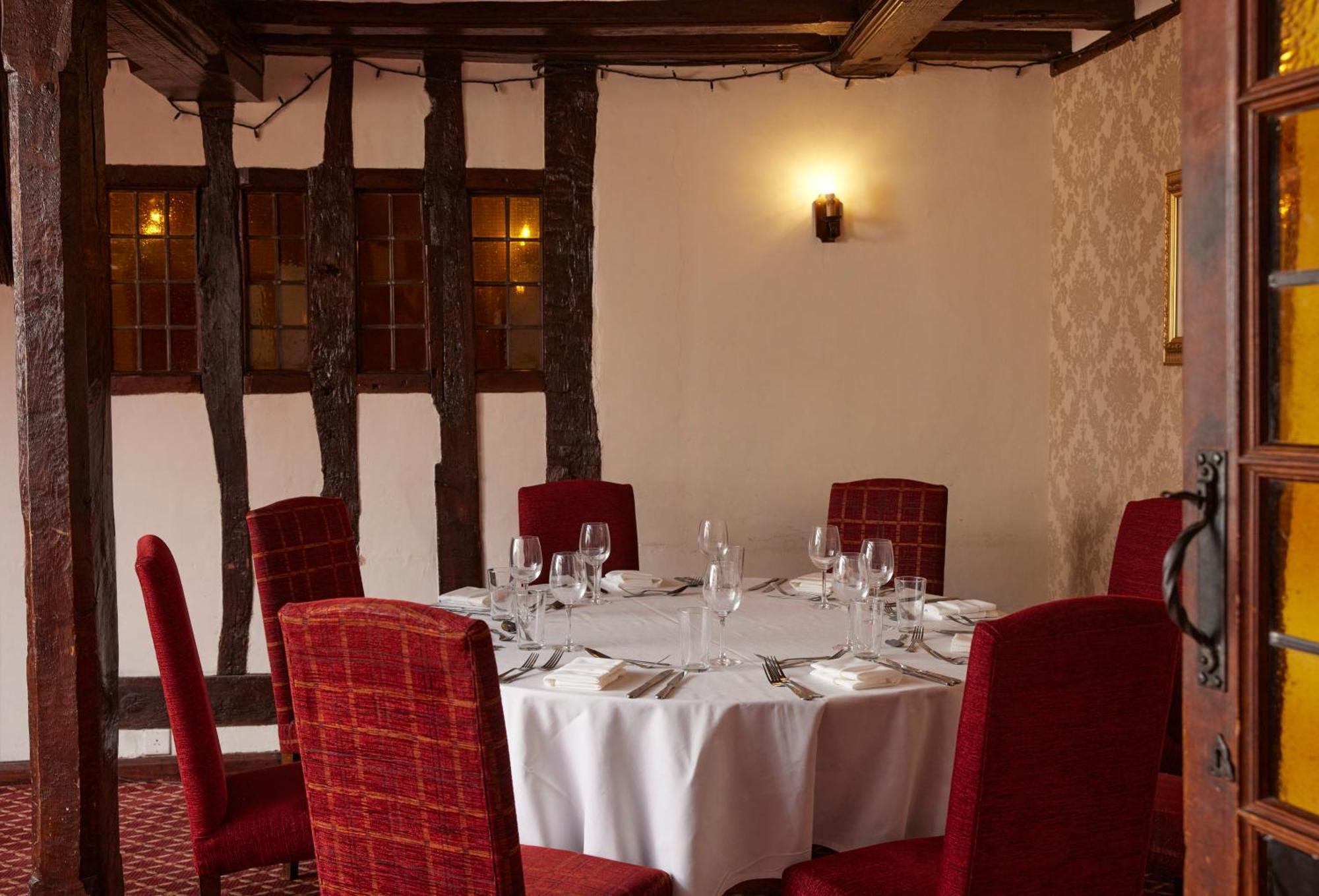 Bull Hotel By Greene King Inns لونغ ميلفورد المظهر الخارجي الصورة