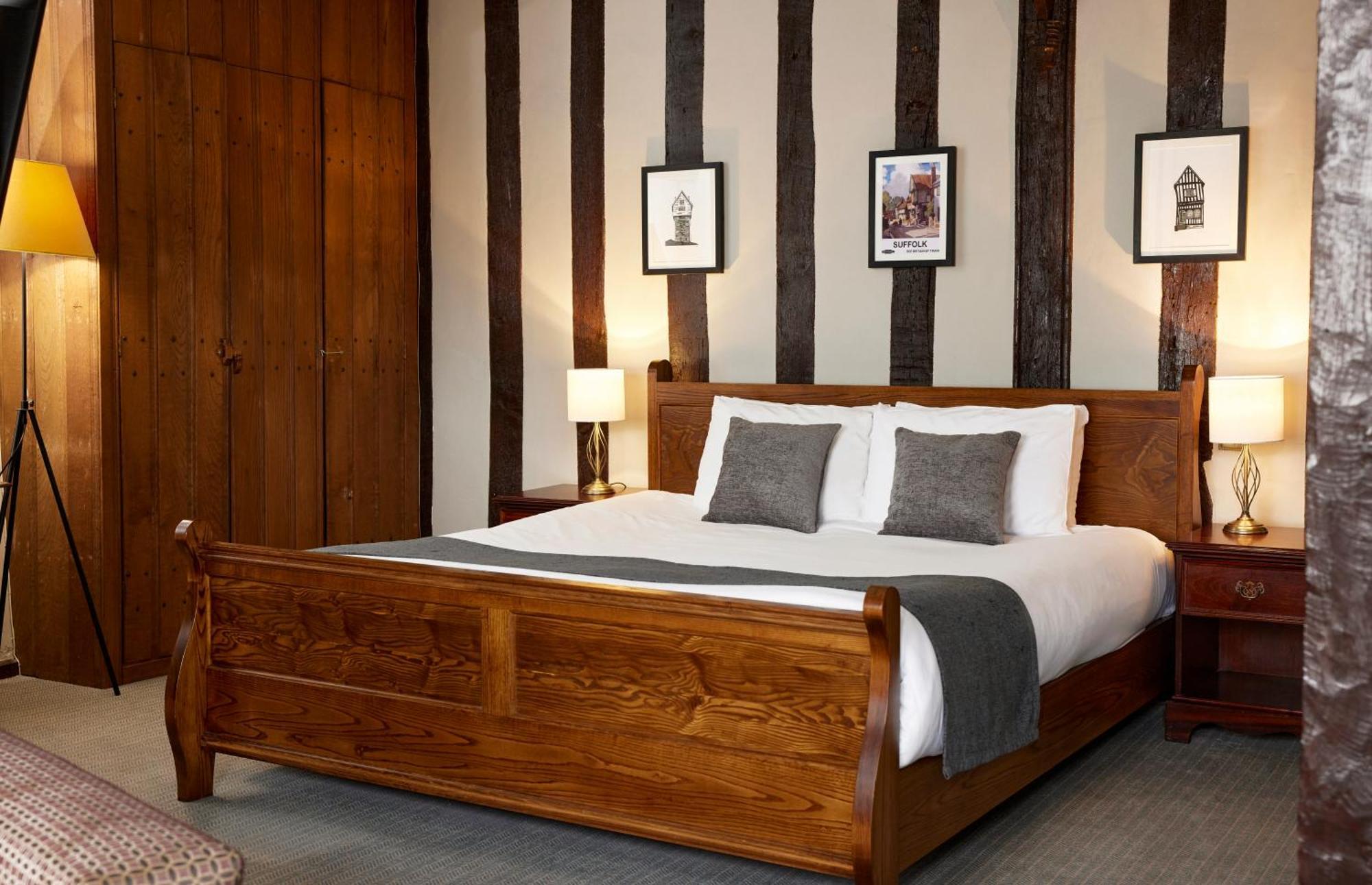 Bull Hotel By Greene King Inns لونغ ميلفورد المظهر الخارجي الصورة